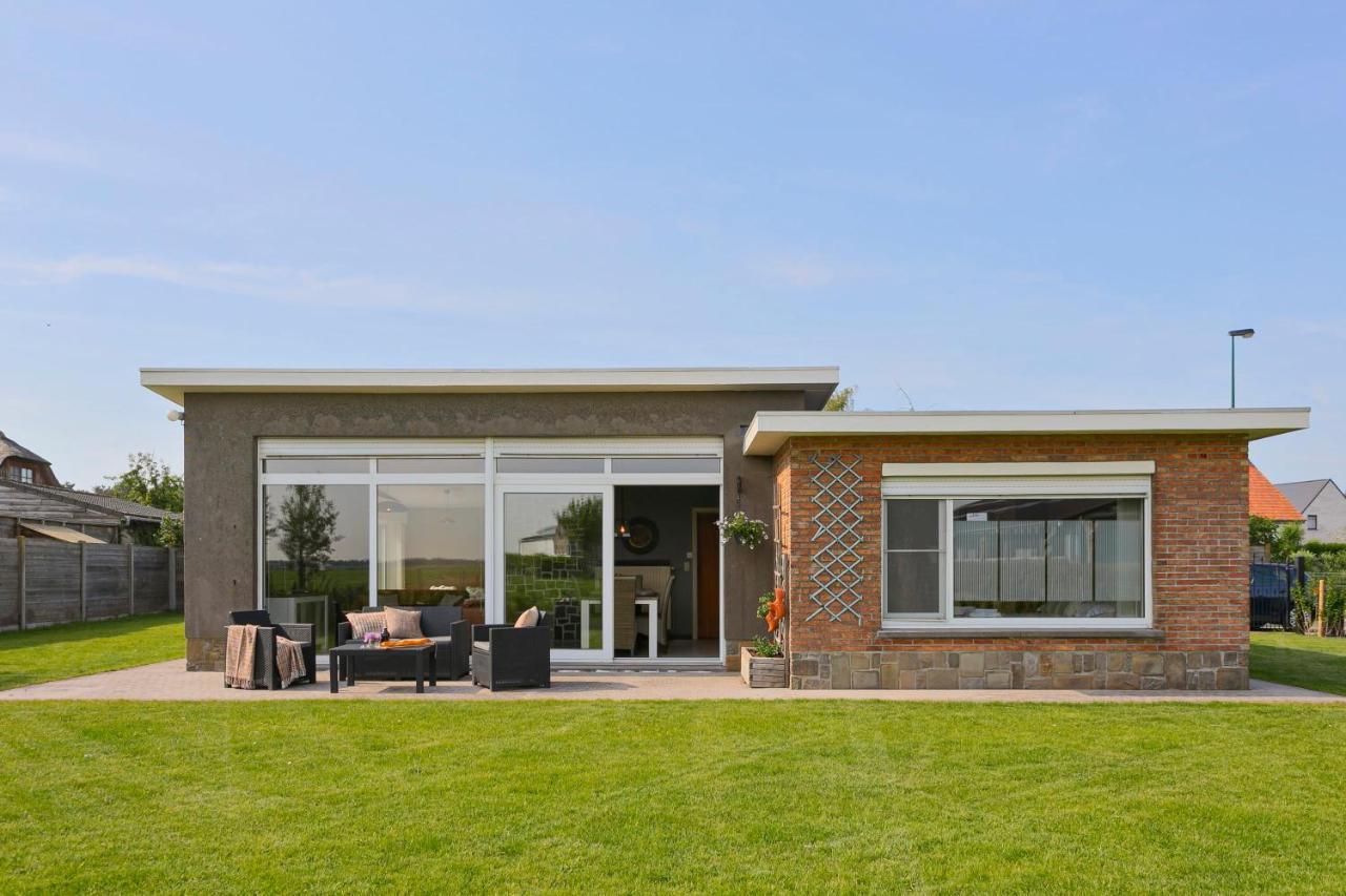 Vila Huswell - Bungalow With Garden At 5 Minutes From The Beach De Haan Exteriér fotografie