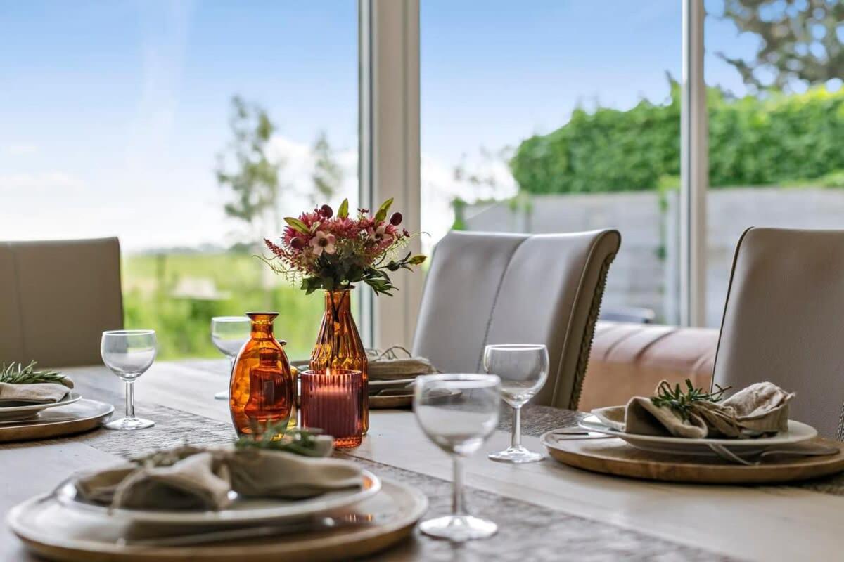 Vila Huswell - Bungalow With Garden At 5 Minutes From The Beach De Haan Exteriér fotografie