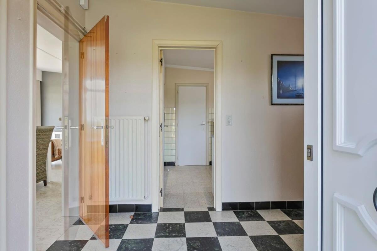 Vila Huswell - Bungalow With Garden At 5 Minutes From The Beach De Haan Exteriér fotografie